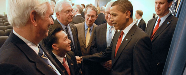 CAO_Obama-Handshake